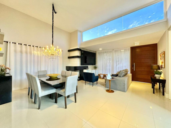 Imagem Casa com 4 Quartos à Venda, 200 m² em Centro - Xangri-la