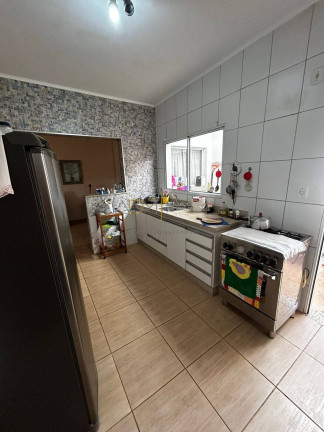 Casa com 3 Quartos à Venda, 343 m² em Centro - Botucatu