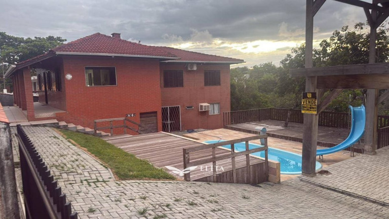Imagem Casa com 6 Quartos à Venda,  em Itajuba - Barra Velha