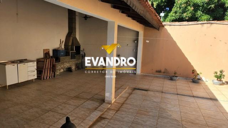Imagem Casa com 3 Quartos à Venda, 360 m² em Morada Do Ouro - Cuiabá Imagem Casa com 3 Quartos à Venda, 360 m² em Morada Do Ouro - Cuiabá