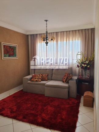 Imagem Casa com 3 Quartos à Venda, 346 m² em Irmãos Soares - Uberaba Imagem Casa com 3 Quartos à Venda, 346 m² em Irmãos Soares - Uberaba