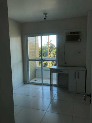 Imagem Apartamento com 3 Quartos para Alugar,  em Centro - Campos Dos Goytacazes