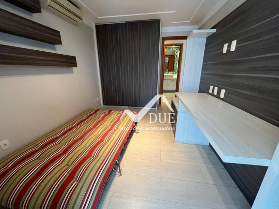 Imagem Apartamento com 2 Quartos à Venda, 94 m² em Gonzaga - Santos Imagem Apartamento com 2 Quartos à Venda, 94 m² em Gonzaga - Santos