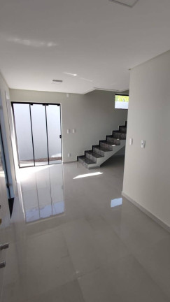 Imagem Sobrado com 3 Quartos à Venda, 92 m² em Floresta - Cascavel