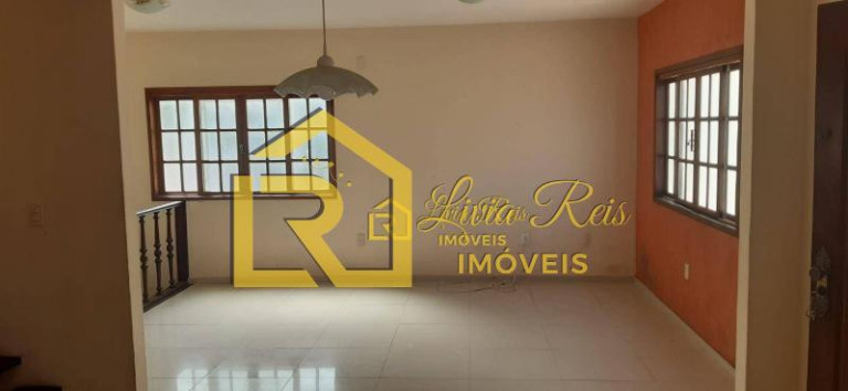 Imagem Casa com 4 Quartos à Venda, 242 m² em Costazul - Rio Das Ostras