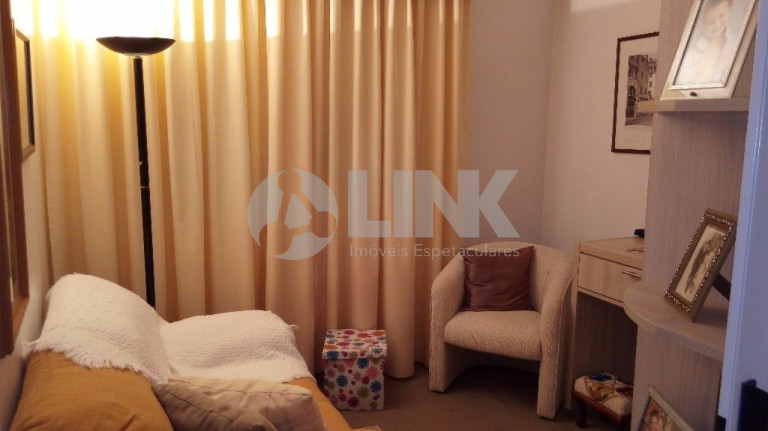 Imagem Apartamento com 2 Quartos à Venda, 63 m² em Santana - Porto Alegre Imagem Apartamento com 2 Quartos à Venda, 63 m² em Santana - Porto Alegre