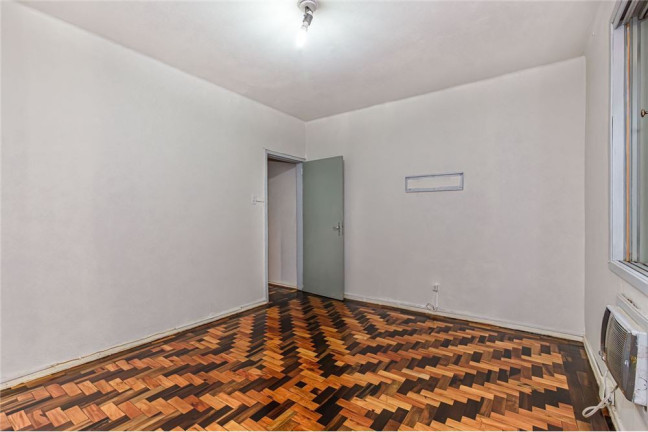 Imagem Imóvel com 1 Quarto à Venda,  em Auxiliadora - Porto Alegre