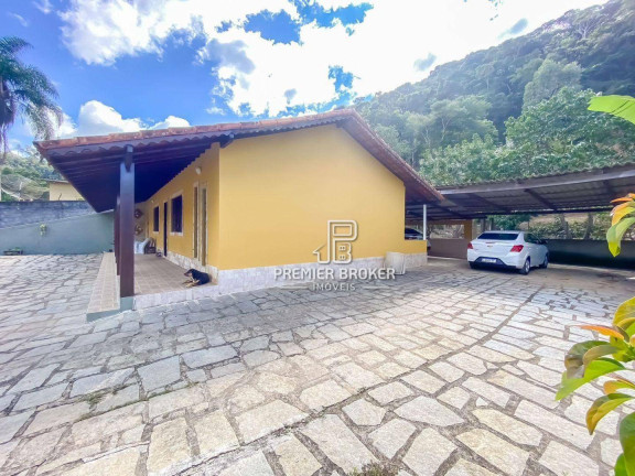 Imagem Casa com 3 Quartos à Venda, 114 m² em Pessegueiros - Teresópolis Imagem Casa com 3 Quartos à Venda, 114 m² em Pessegueiros - Teresópolis