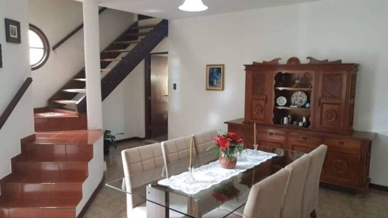 Imagem Casa com 8 Quartos à Venda, 440 m² em Alto Do Cardoso - Pindamonhangaba Imagem Casa com 8 Quartos à Venda, 440 m² em Alto Do Cardoso - Pindamonhangaba