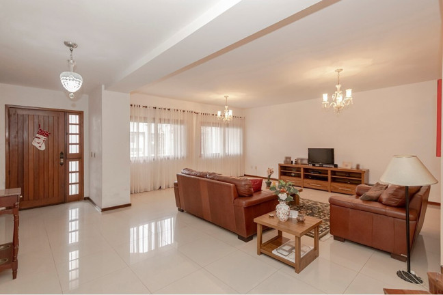 Casa com 4 Quartos à Venda, 388 m² em Jardim Itu - Porto Alegre