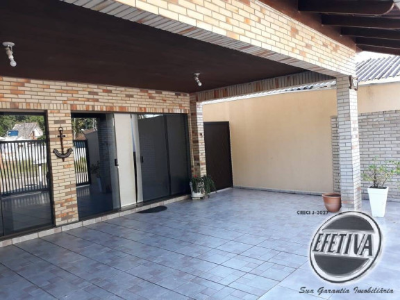 Imagem Casa com 4 Quartos à Venda, 247 m² em Centro - Guaratuba