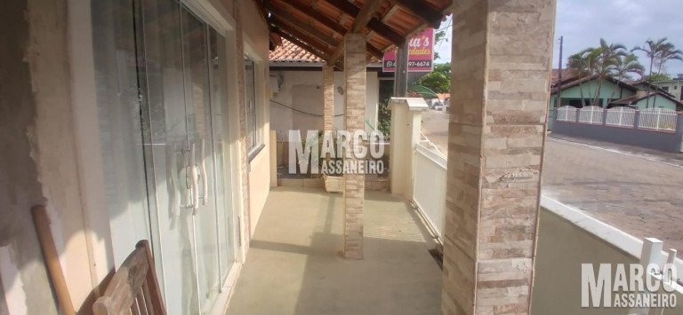 Imagem Casa com 3 Quartos à Venda, 212 m² em Centro - Balneário Barra Do Sul Imagem Casa com 3 Quartos à Venda, 212 m² em Centro - Balneário Barra Do Sul