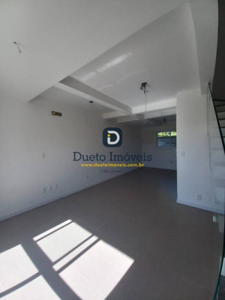 Imagem Sobrado com 2 Quartos à Venda, 73 m² em São José - Santa Maria