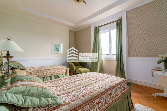 Imagem Casa com 7 Quartos à Venda, 1.596 m² em Vila Paulista - Campos Do Jordão Imagem Casa com 7 Quartos à Venda, 1.596 m² em Vila Paulista - Campos Do Jordão
