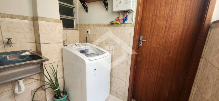 Imagem Apartamento com 2 Quartos à Venda, 85 m² em Copacabana - Rio De Janeiro Imagem Apartamento com 2 Quartos à Venda, 85 m² em Copacabana - Rio De Janeiro