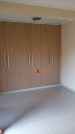 Imagem Casa com 2 Quartos à Venda, 450 m² em Vila Galvão - Guarulhos