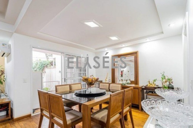 Imagem Casa com 4 Quartos à Venda, 320 m² em Jardim Prudência - São Paulo