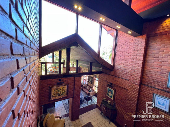 Imagem Casa com 7 Quartos à Venda, 743 m² em Quebra Frascos - Teresópolis