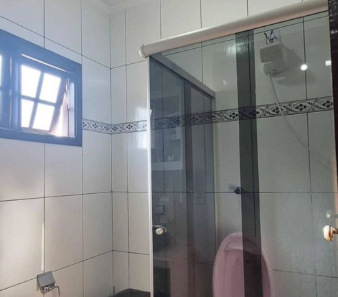 Imagem Casa à Venda, em São Paulo Imagem Casa à Venda, em São Paulo