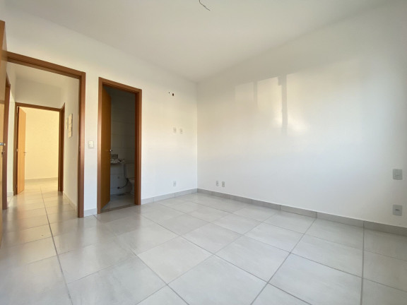 Imagem Casa de Condomínio com 3 Quartos à Venda, 75 m² em Jardim Guanabara Ii - Goiânia