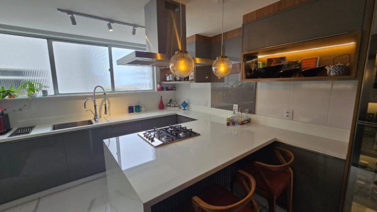 Imagem Imóvel com 4 Quartos à Venda, 190 m² em Graça - Salvador Imagem Imóvel com 4 Quartos à Venda, 190 m² em Graça - Salvador