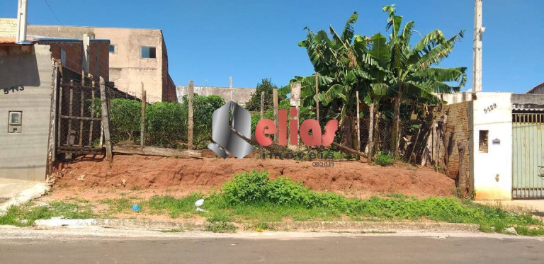 Terreno à Venda, 252 m² em Jardim Ivone - Bauru