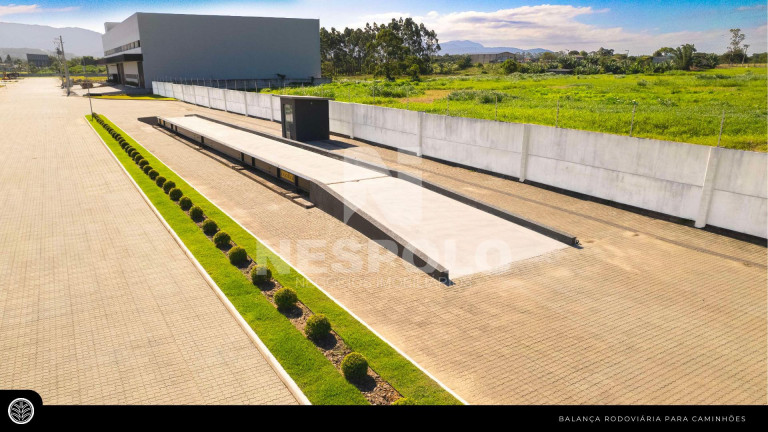 Imagem Imóvel Comercial à Venda, 2.250 m² em Perequê - Porto Belo Imagem Imóvel Comercial à Venda, 2.250 m² em Perequê - Porto Belo