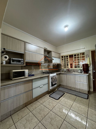 Imagem Casa com 3 Quartos à Venda, 190 m² em Jardim Itamaraty - Mogi Guaçu Imagem Casa com 3 Quartos à Venda, 190 m² em Jardim Itamaraty - Mogi Guaçu
