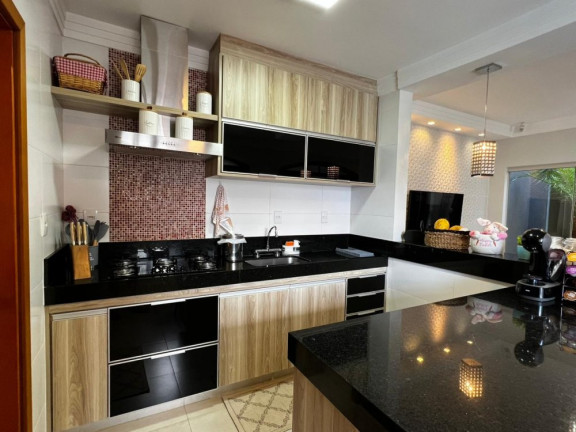 Imagem Casa com 2 Quartos à Venda, 197 m² em Quinta Da Bela Olinda - Bauru