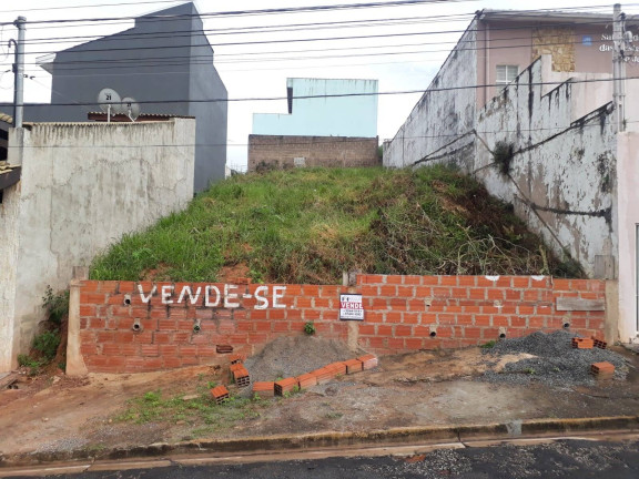 Terreno à Venda, 300 m² em Jardim Secol - Piedade