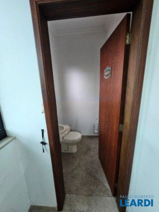 Imagem Sobrado com 4 Quartos à Venda, 389 m² em Vila Bastos - Santo André Imagem Sobrado com 4 Quartos à Venda, 389 m² em Vila Bastos - Santo André