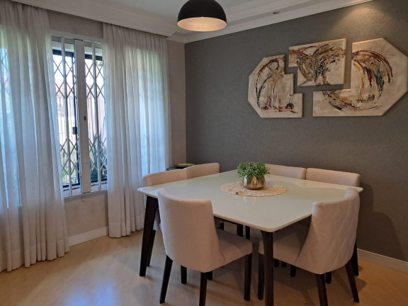 Imagem Casa com 3 Quartos à Venda, 275 m² em Capão Raso - Curitiba