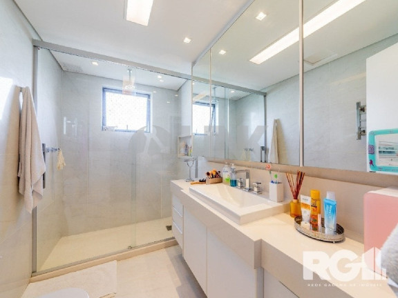 Imagem Apartamento com 3 Quartos à Venda, 245 m² em Moinhos De Vento - Porto Alegre