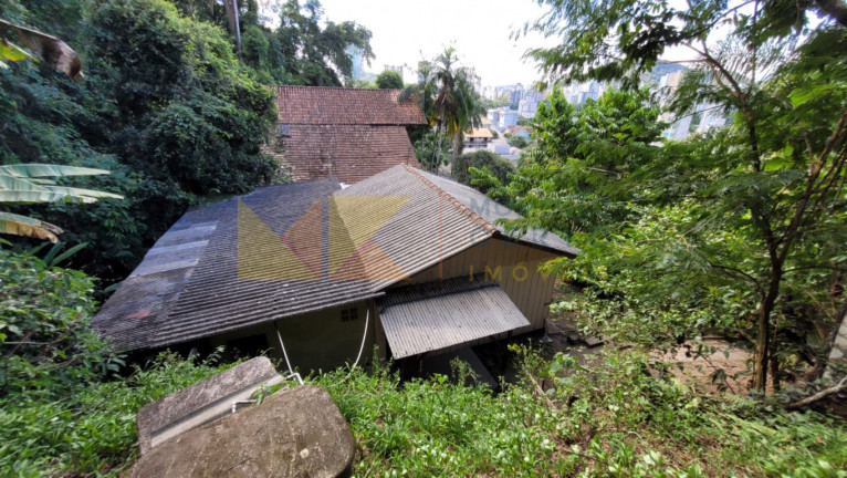 Imagem Casa com 2 Quartos à Venda, 80 m² em Centro - Blumenau Imagem Casa com 2 Quartos à Venda, 80 m² em Centro - Blumenau