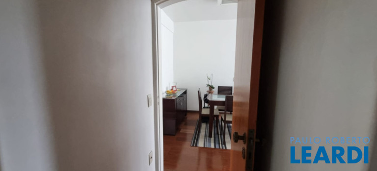 Imagem Apartamento com 3 Quartos à Venda, 100 m² em Centro - Santo André Imagem Apartamento com 3 Quartos à Venda, 100 m² em Centro - Santo André