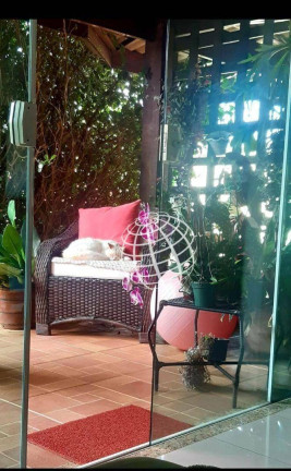 Imagem Casa com 4 Quartos à Venda, 330 m² em Vila Petrópolis - Atibaia
