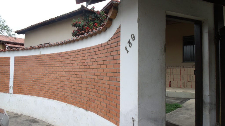 Imagem Casa com 4 Quartos à Venda, 378 m² em Alto Do Cardoso - Pindamonhangaba