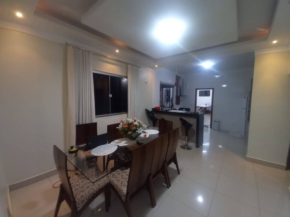 Imagem Casa com 3 Quartos à Venda, 300 m² em Residencial Veneza - Anápolis