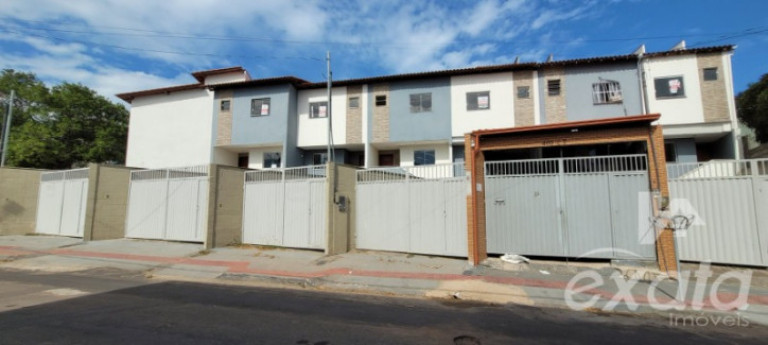 Sobrado com 2 Quartos à Venda, 49 m² em Sao Patricio - Serra