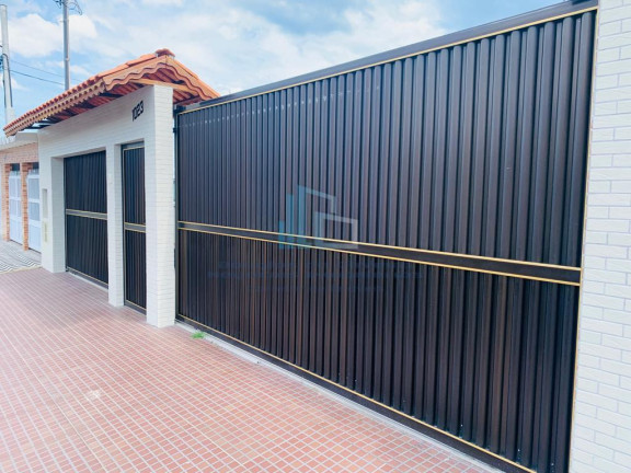 Casa com 3 Quartos à Venda, 219 m² em Ocian - Praia Grande