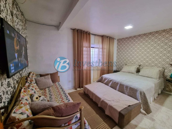 Imagem Casa com 4 Quartos à Venda, 190 m² em Novo Mundo - Curitiba