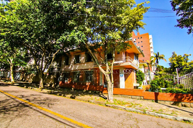 Imagem Casa com 4 Quartos à Venda,  em Petrópolis - Porto Alegre
