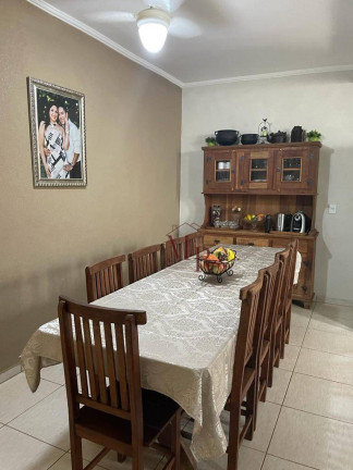 Imagem Sobrado com 3 Quartos à Venda, 500 m² em Centro - Riolândia