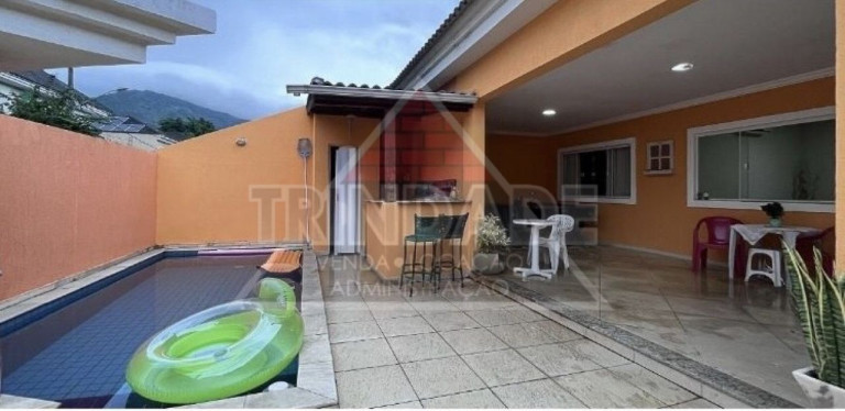 Imagem Casa com 3 Quartos à Venda, 200 m² em Vargem Grande - Rio De Janeiro