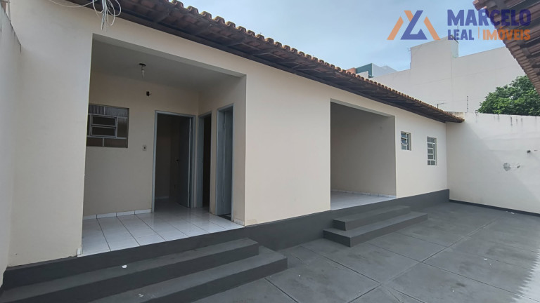 Imagem Casa com 4 Quartos para Alugar, 260 m² em Candeias - Vitória Da Conquista Imagem Casa com 4 Quartos para Alugar, 260 m² em Candeias - Vitória Da Conquista