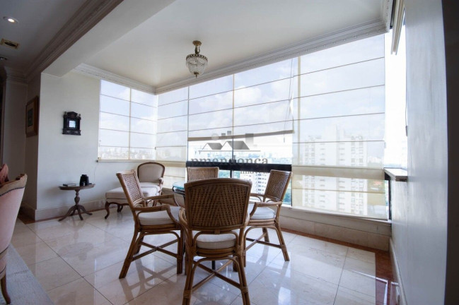 Imagem Apartamento com 4 Quartos à Venda, 275 m² em Alto De Pinheiros - São Paulo