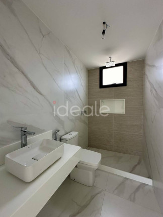 Imagem Casa de Condomínio com 5 Quartos à Venda, 560 m² em Barra Da Tijuca - Rio De Janeiro Imagem Casa de Condomínio com 5 Quartos à Venda, 560 m² em Barra Da Tijuca - Rio De Janeiro