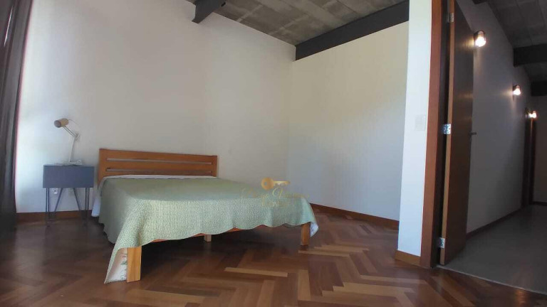 Imagem Casa com 3 Quartos à Venda, 300 m² em Vargem Grande - Teresópolis