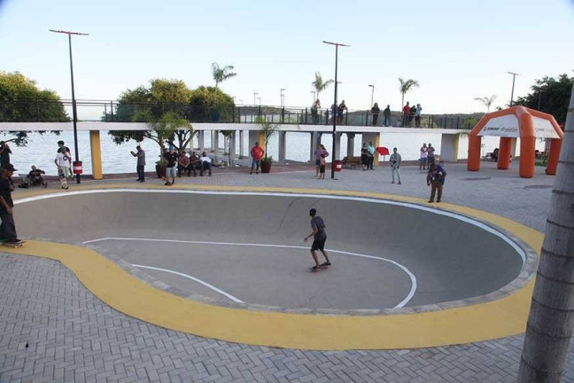 Imagem Casa com 3 Quartos à Venda, 360 m² em Jacaroá - Maricá Imagem Casa com 3 Quartos à Venda, 360 m² em Jacaroá - Maricá