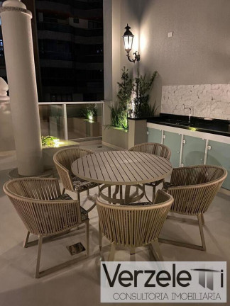Imagem Apartamento com 4 Quartos à Venda, 170 m² em Centro - Balneário Camboriú Imagem Apartamento com 4 Quartos à Venda, 170 m² em Centro - Balneário Camboriú